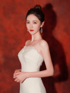 年轻的妈妈朋友